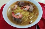 Fei Zai Pork Rib Prawn Noodle