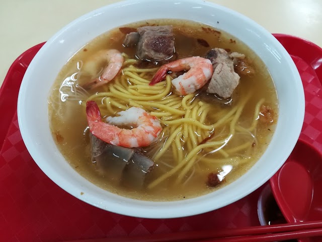 Fei Zai Pork Rib Prawn Noodle