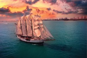 Royal Albatross - Luxury Tall Ship